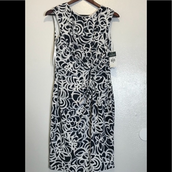 Lauren Ralph Lauren Dresses & Skirts - NWT Lauren Ralph Lauren Navy & White Scoop Neck Geometric Print Dress